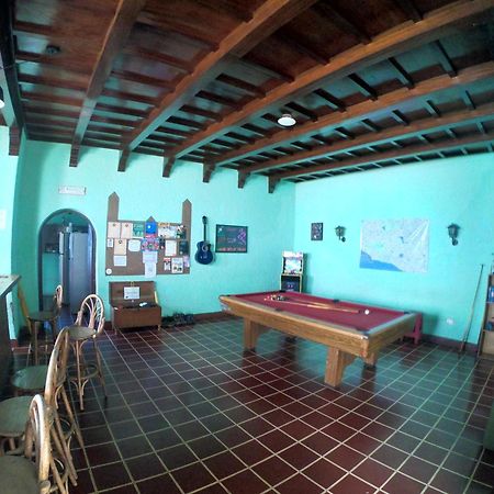 Ricks Hostel Santa Ana Buitenkant foto