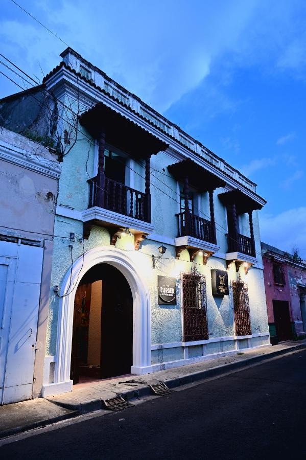 Ricks Hostel Santa Ana Buitenkant foto