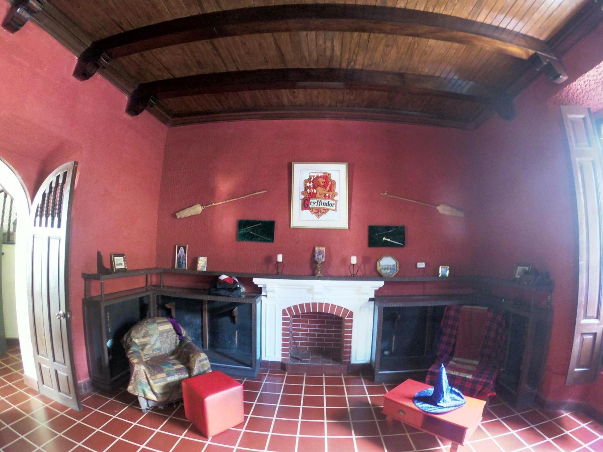 Ricks Hostel Santa Ana Buitenkant foto