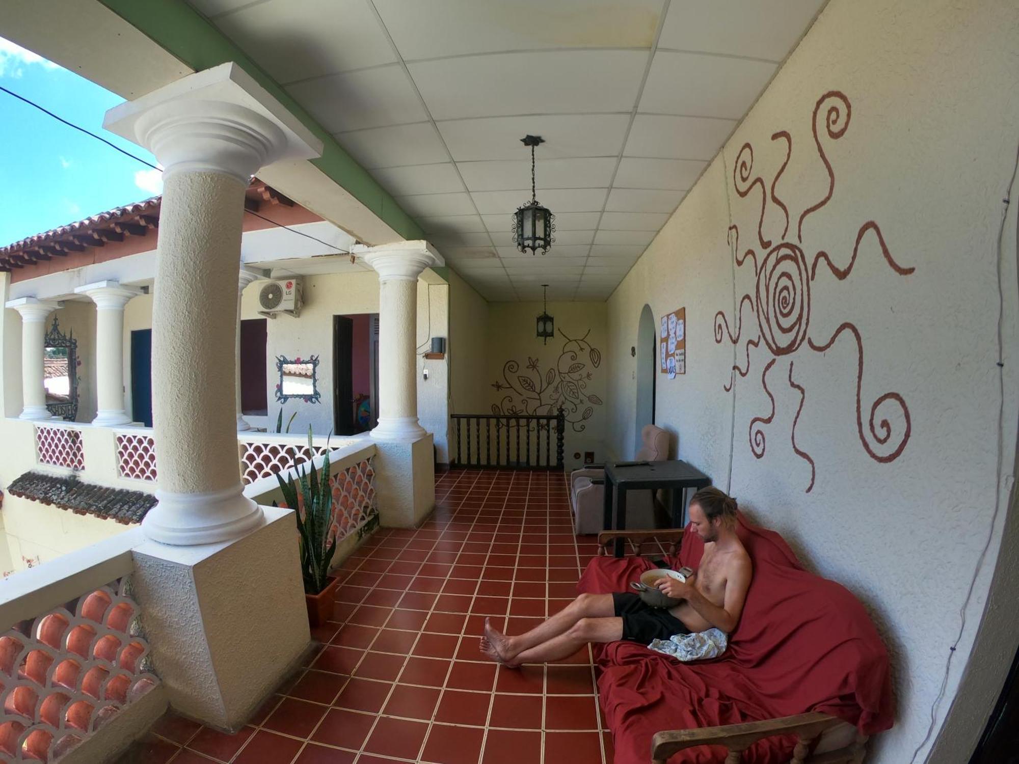 Ricks Hostel Santa Ana Buitenkant foto