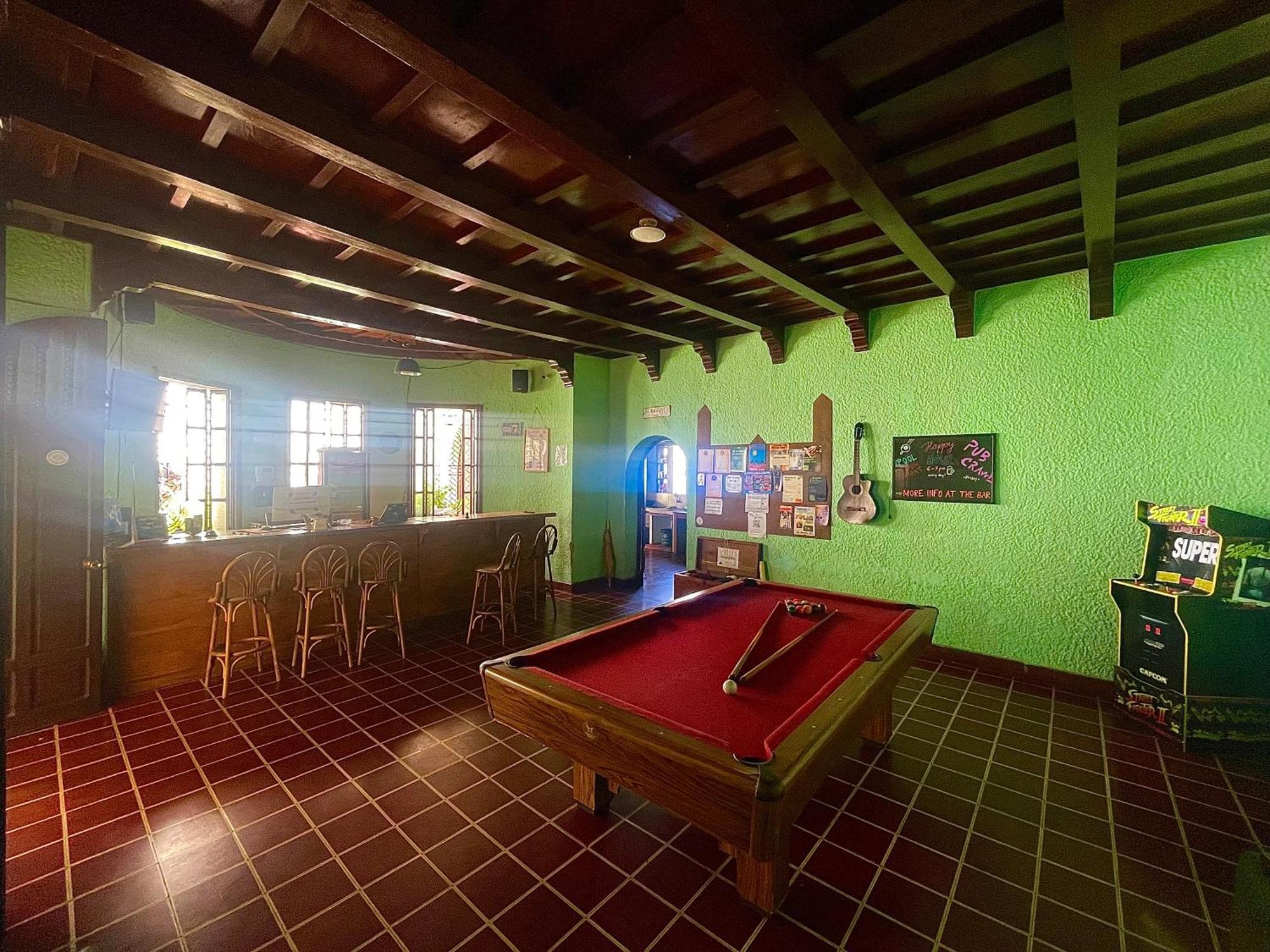 Ricks Hostel Santa Ana Buitenkant foto